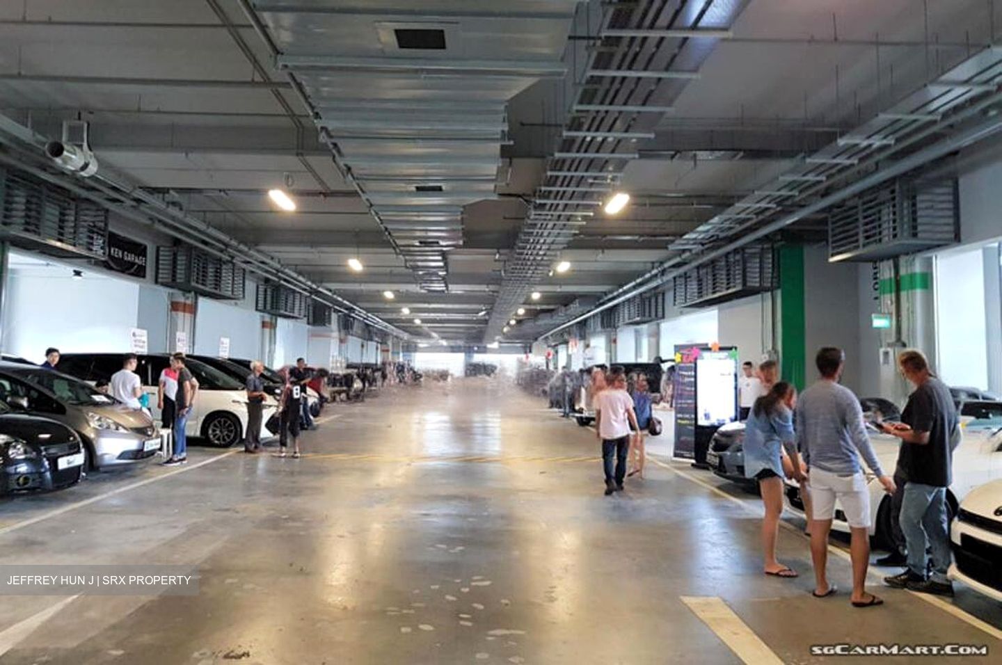 Carros Centre (D25), Factory #460343701